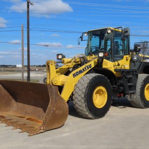 2019 Komatsu WA380-8